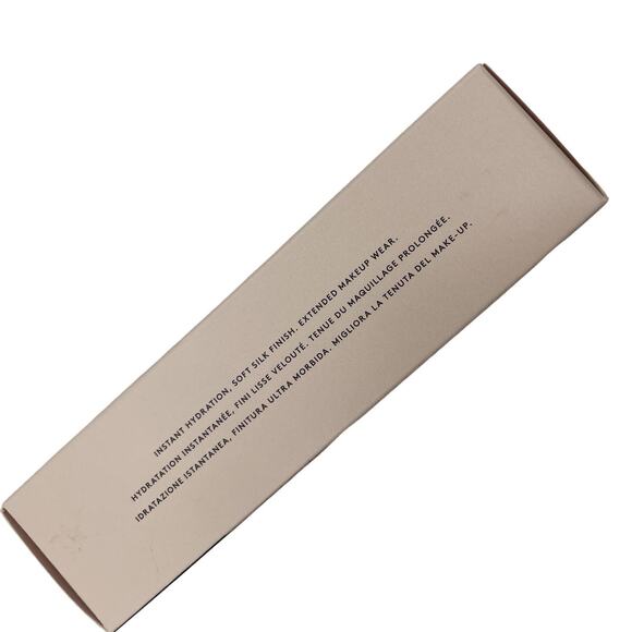 Fenty Beauty by Rihanna Pro Filt'R Hydrating Primer # Soft Silk - Picture 3 of 6